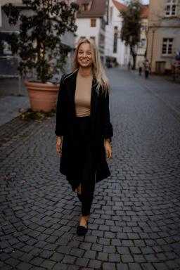 DANIEL-GIMMER-PHOTOGRAPHY_JASI-STREETWALK_0359