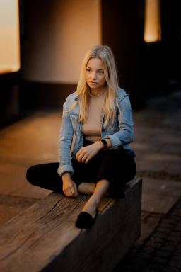 DANIEL-GIMMER-PHOTOGRAPHY_JASI-STREETWALK_0628