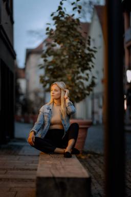 DANIEL-GIMMER-PHOTOGRAPHY_JASI-STREETWALK_0656