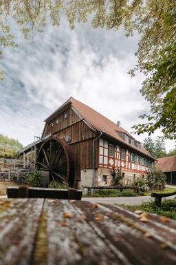 DANIEL-GIMMER-PHOTOGRAPHY_MAYERS-WELZHEIM_0078-Bearbeitet